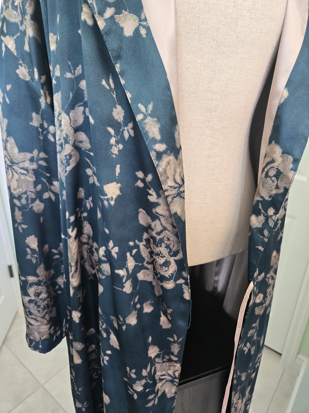 Cabernet Teal Floral Satin Robe with Beige Blush Slip Dress Nightgown Nap Dress - Picture 9 of 12